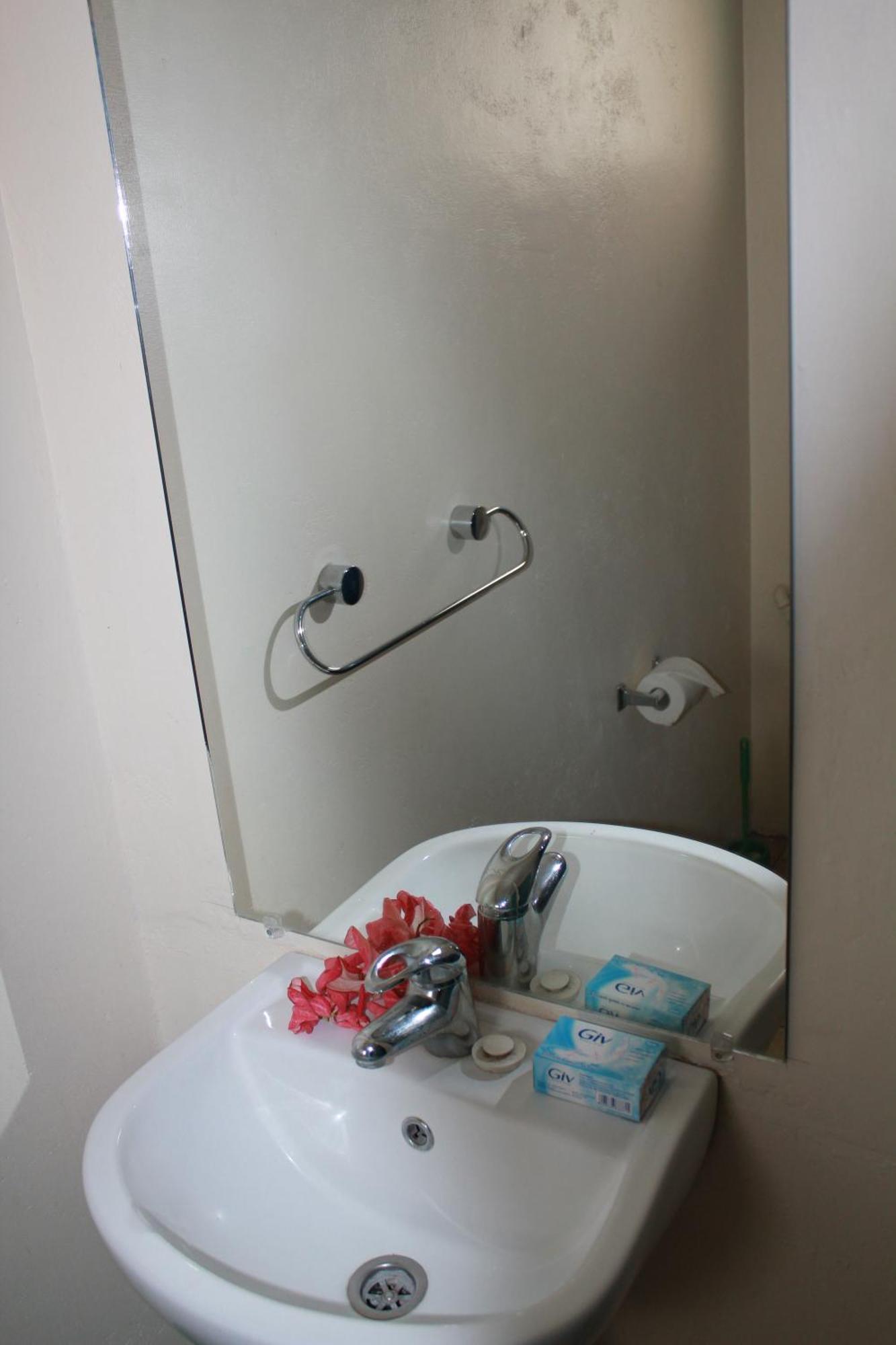 Pacific Paradise Motel Port Vila Ngoại thất bức ảnh